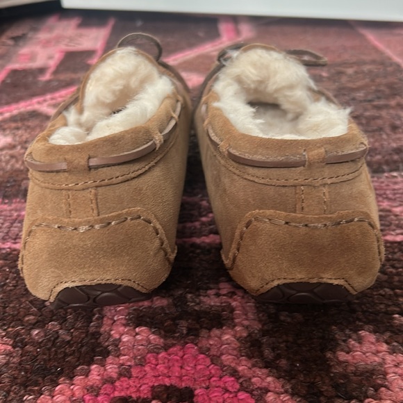 UGG Women's Dakota Chestnut Slippers Size USA 5 - Picture 3 of 5